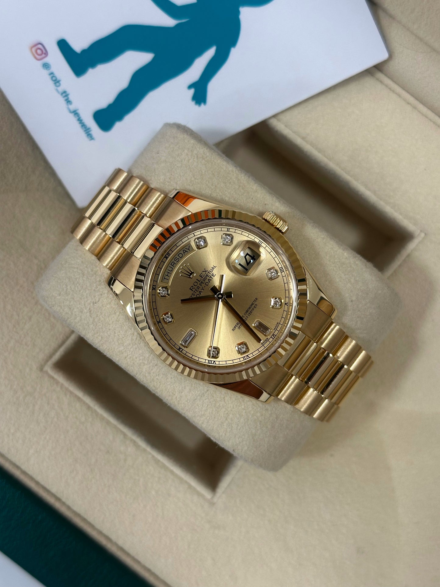 Rolex Day-Date 36MM Yellow Gold Factory Diamond Dial Year: 2017