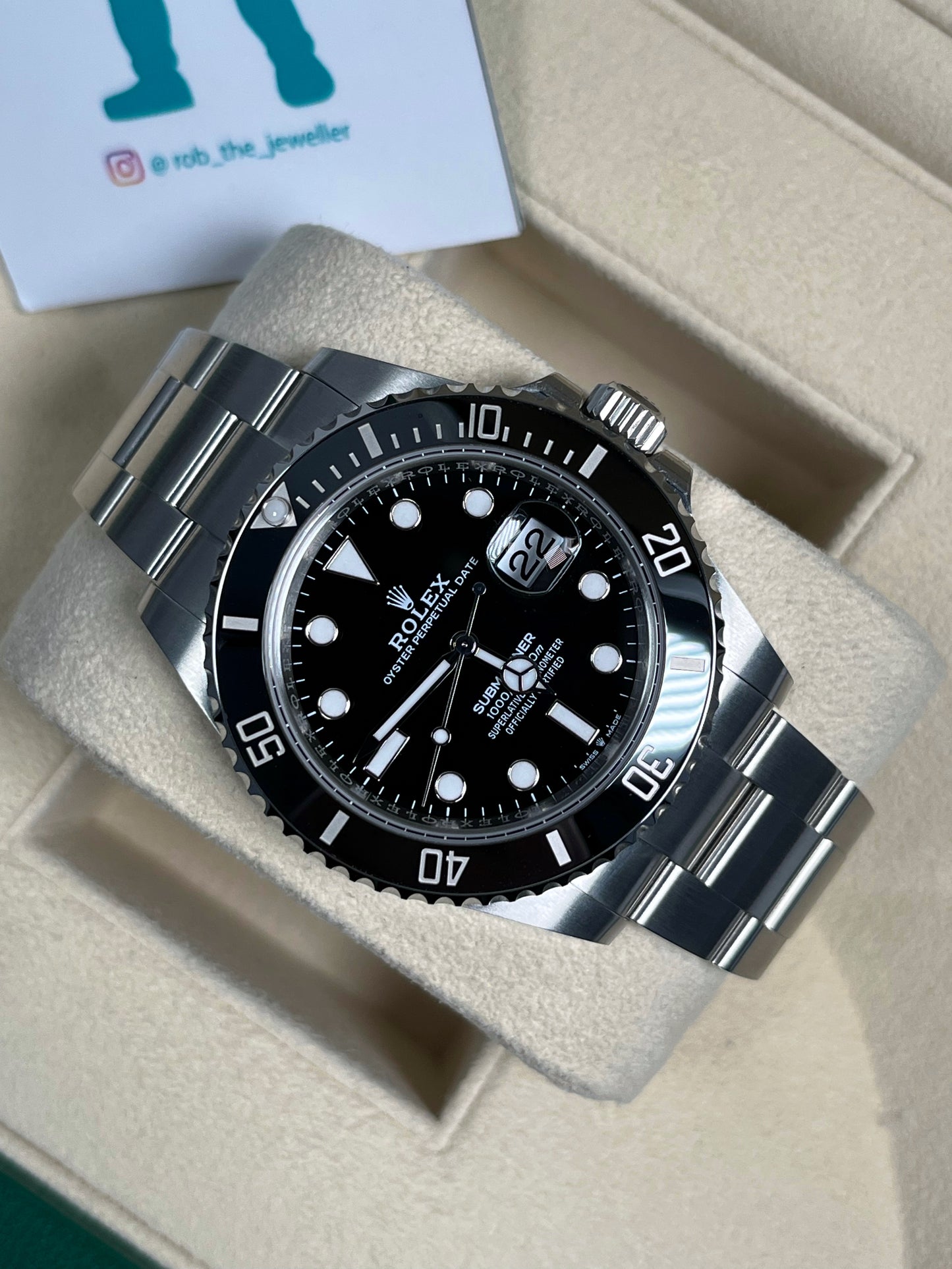 Rolex Submariner Black Year:  2023