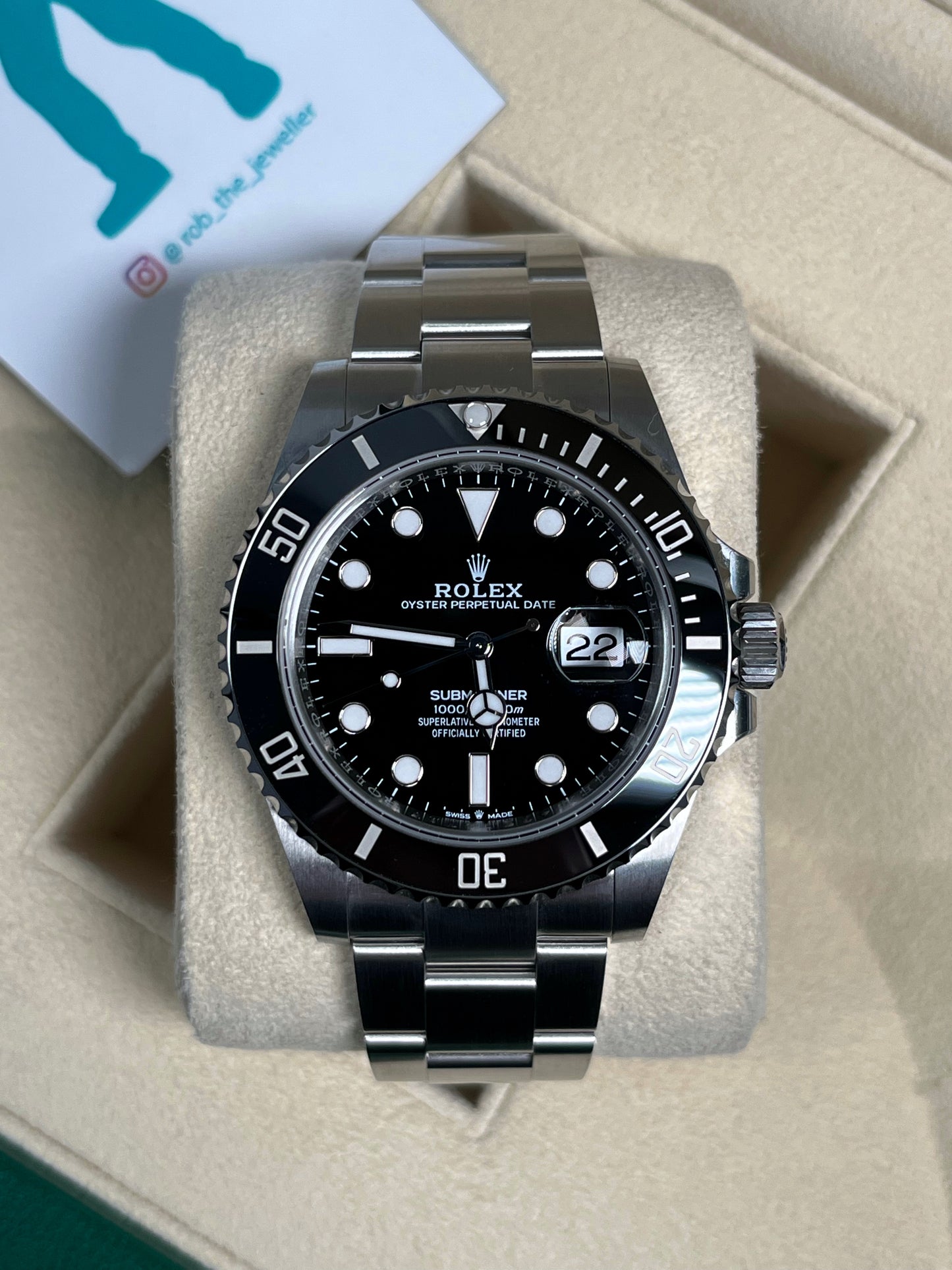 Rolex Submariner Black Year:  2023